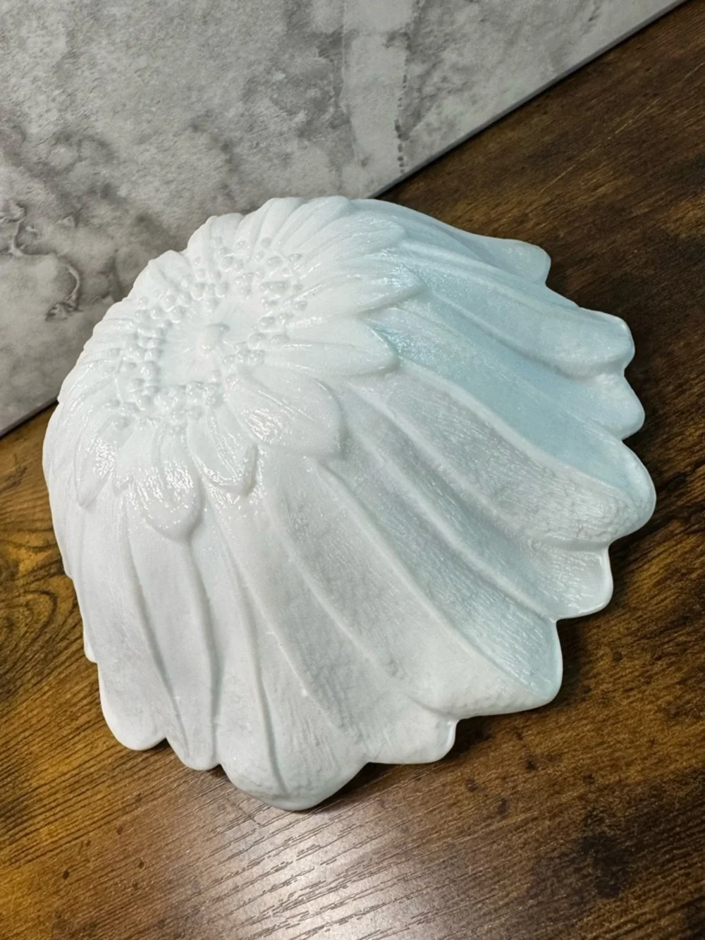 Indiana Glass Lily Pons Sunflower White Milk Glass Bowl